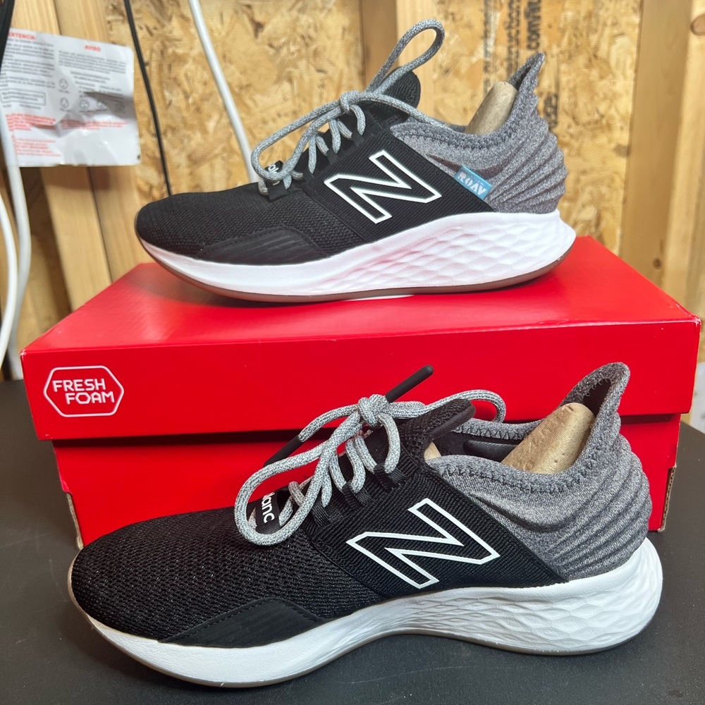 New Balance ROAV Fresh Foam Sportstyle Womens Running Shoes Size 6